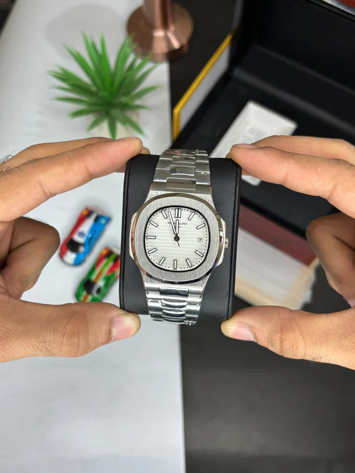 PP Nautilus Silver | White