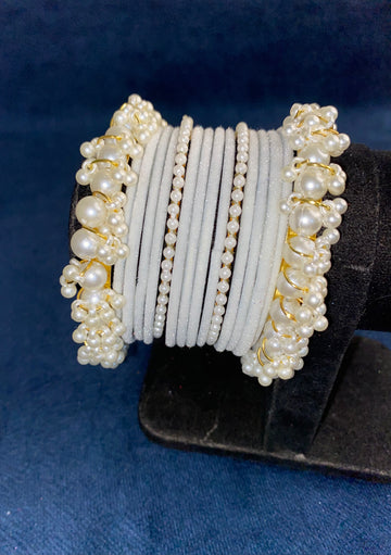 Velvet Pearl Gajra bangles Choorian Set