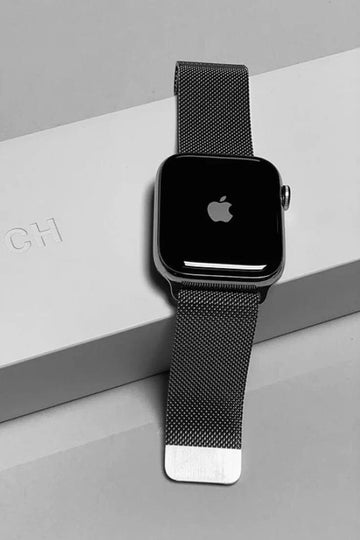 SERIES 11 APPLE LOGO (ALLOW TO OPEN)
